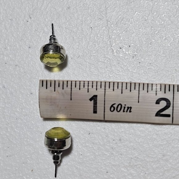 Elegant Yellow Faceted Round Crystal Stud Earrings Minimalist Fashion Jewelry - Picture 3 of 3